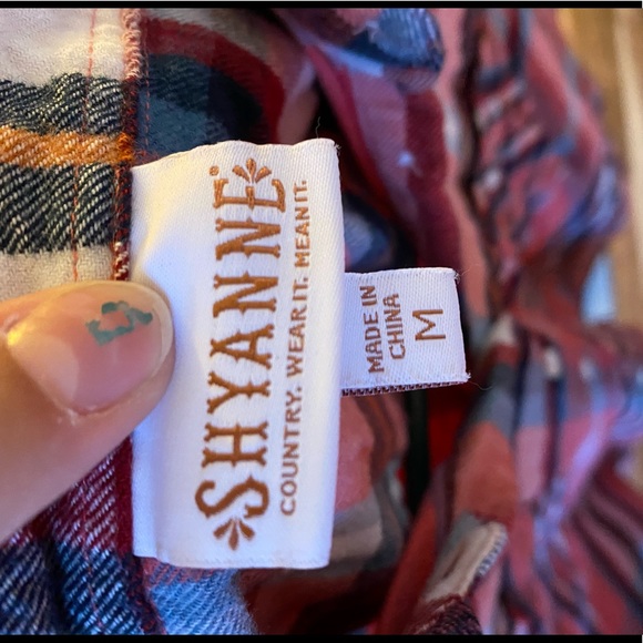 Shyanne Long Sleeve Button Down - Picture 3 of 5